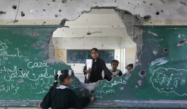 Gazze’de Çocuklar Yine Hedefte: 660 Bin Öğrenci Eğitimsiz Kaldı