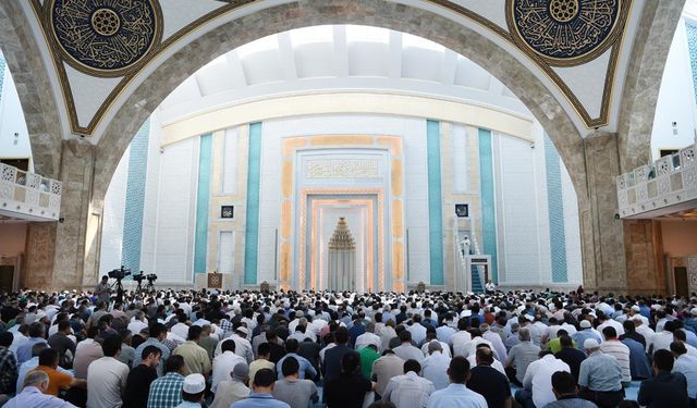 Nakşibend Hazretleri’nden Namazda Huşû İçin 4 Altın Tavsiye