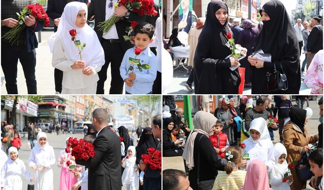 İstanbul halkı dağıtılan güllerle "Mevlid-i Nebi" etkinliğine davet edildi