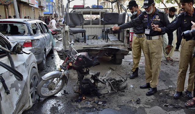 Pakistan’da bombalı saldırı: 4 ölü, 3 yaralı