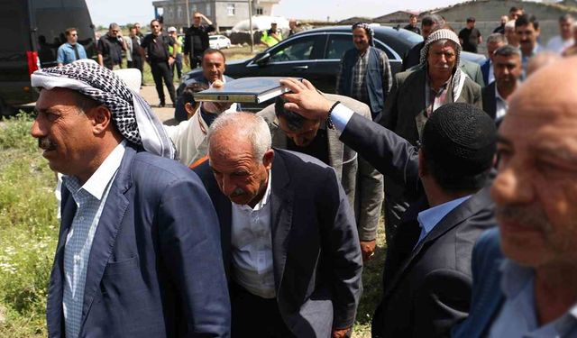 Kur’an-ı Kerim’in Altından Geçtiler: 12 Yıllık Kan Davası Barışla Sona Erdi