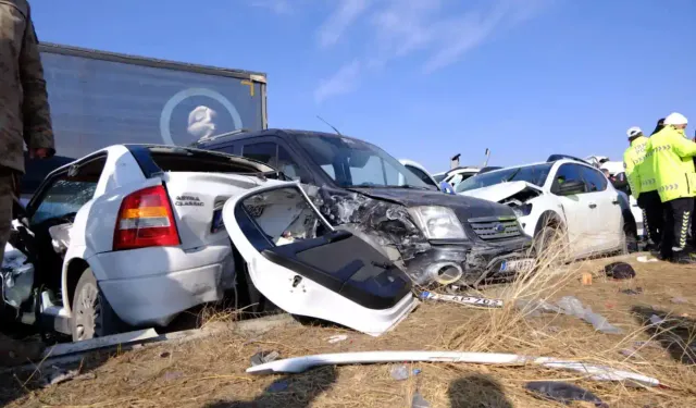Bayram tatilinde trafik kazalarında 32 kişi yaşamını yitirdi