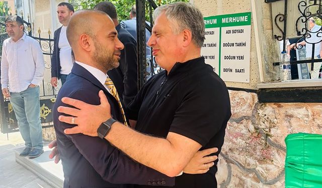 AK Parti Yalova İl Başkanı Umut Güçlü, Termal Belediye Başkanı’nın Acı Gününde Yanındaydı