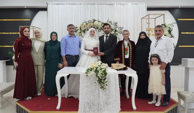 Başkan Yasemin Fazlaca, Yıldırım Çiftinin Nikâhını Kıydı