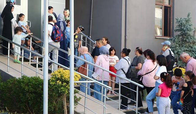 Çiftlikköy Belediyesi’nin Yaz Kurslarına Yoğun İlgi: 600 Öğrenciye Ücretsiz Eğitim Fırsatı