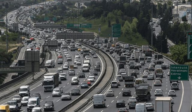 Kamu Yatırımlarını Eleştirenlere Sert Tepki: “Yol mu yiyeceğiz diyenler, yapılan hizmetleri kemiriyor”