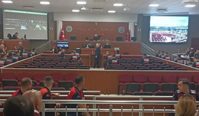 Ümit Özdağ’ın tutukluluğuna devam kararı: Başörtülü hakimin karşısında savunma verdi