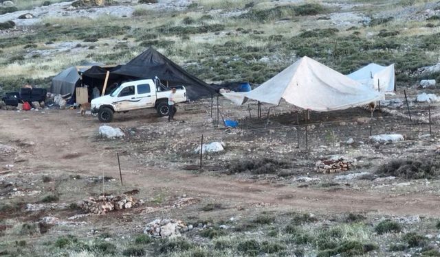 Yahudi çeteler, Mesfer Yatta'da yeni mevziler kurup mevcutları genişletti