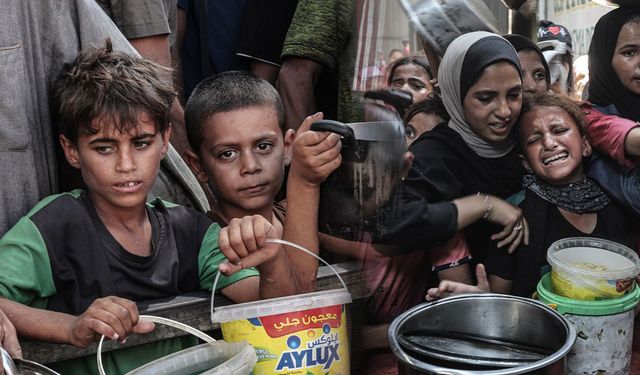 Gazze’de Açlıktan Şehit Sayısı 435’e Yükseldi.