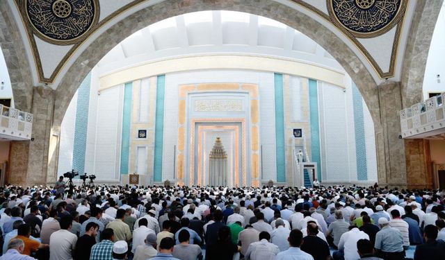 Cuma hutbesi: Müslümanın hayatına yön veren rehber, sünnet-i seniyye