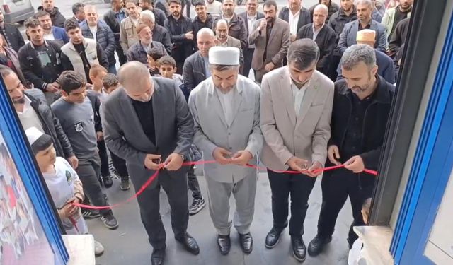 Esenler’de Modern Bir Gençlik Merkezi: Peygamber Sevdalıları Esenler Temsilciliği Açıldı