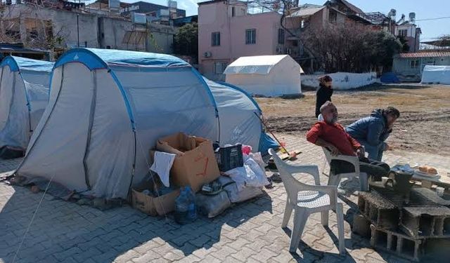 “Hatay’da çadırda kalan depremzedeler var” iddiası asılsız çıktı.
