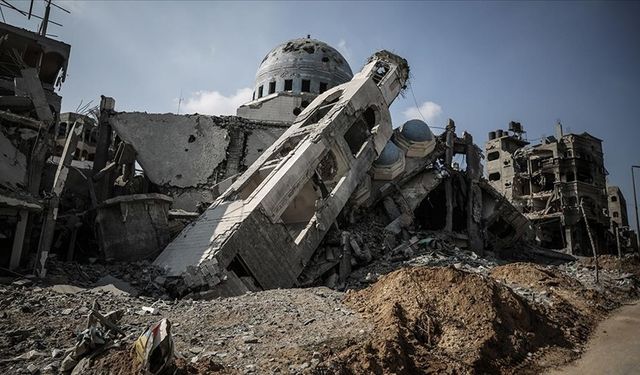 Gazze’nin Asırlık Camileri İsrail Bombalarıyla Haritadan Silindi