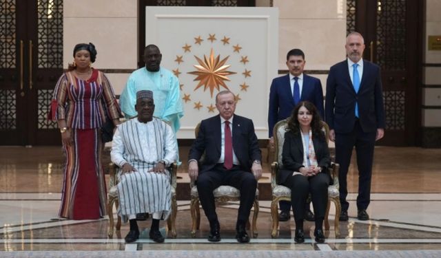 Cumhurbaşkanı Erdoğan, 5 Ülkenin Büyükelçilerini Kabul Etti