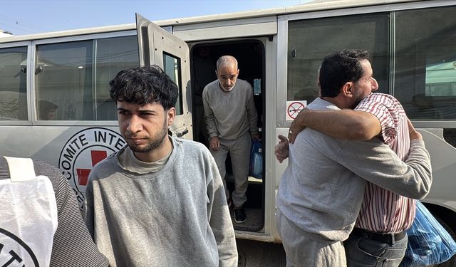 İsrail’in Gazze’de alıkoyduğu 5 Filistinli serbest bırakıldı