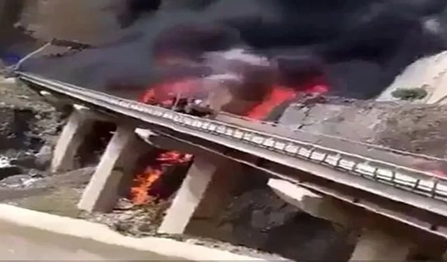 Suudi Arabistan’da Umreci Otobüsü Tankerle Çarpıştı: En Az 45 Can Kaybı