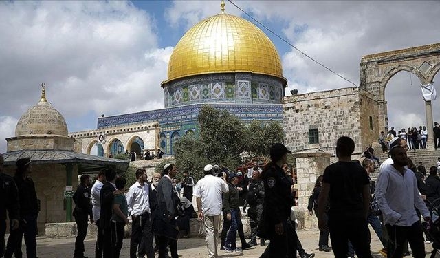 Mescid-i Aksa’ya Yeni Baskın: 109 İşgalci Polis Korumasında Avluya Girdi