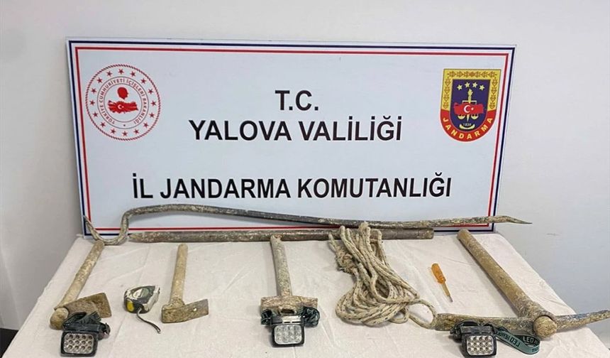 Yalova'da Kaçak Kazı Yapan 4 Şüpheli Yakalandı