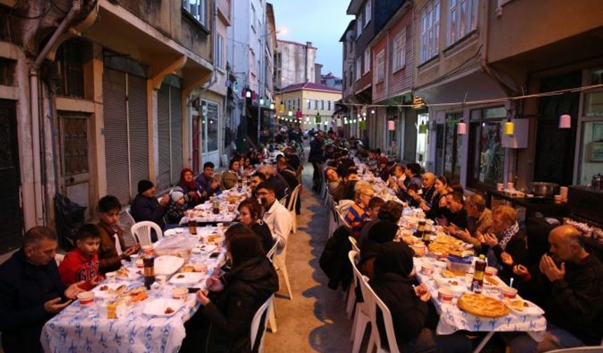 Eski Ramazanlar Karadeniz'in Yeniköy Mahallesinde Yaşatılıyor!