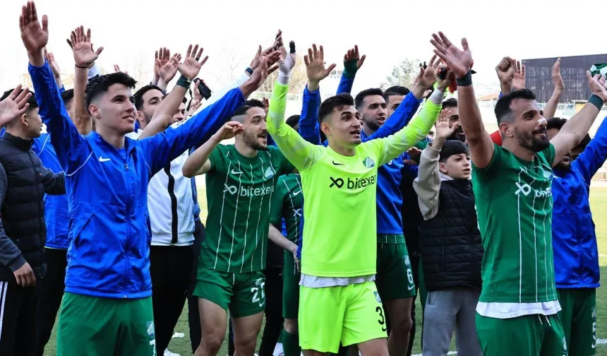 Yeşilovaspor, Arifiye Kalaycıspor'u 3-1'lik Skorla Mağlup Ederek Mutlu Döndü
