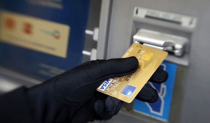 ATM'lerde Güvenlik Güncellemesi: Bunu yapanların kartını yutacak!