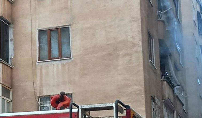 Kadıköy'de Apartman Yangını: Bir Kişi Hayatını Kaybetti