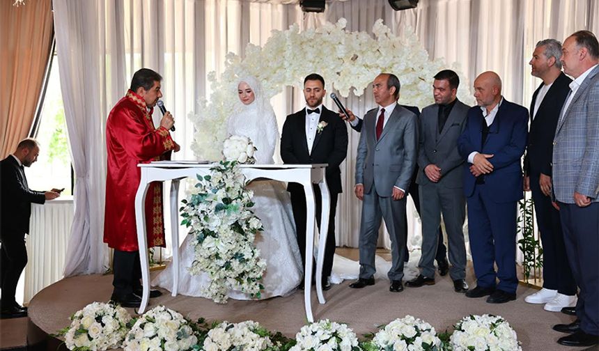 Esenler’de Evlenecek Çiftlere Müjde: Nikâh Ücretleri Artık Yok!