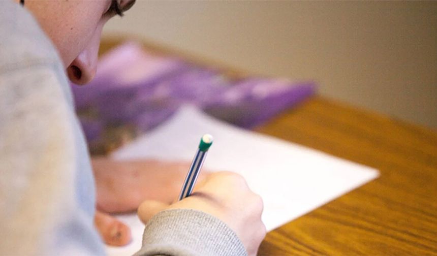 4+4+4 Eğitim Sistemi Yeniden Gündemde: Zorunlu Eğitimde Yeni Modeller Tartışılıyor