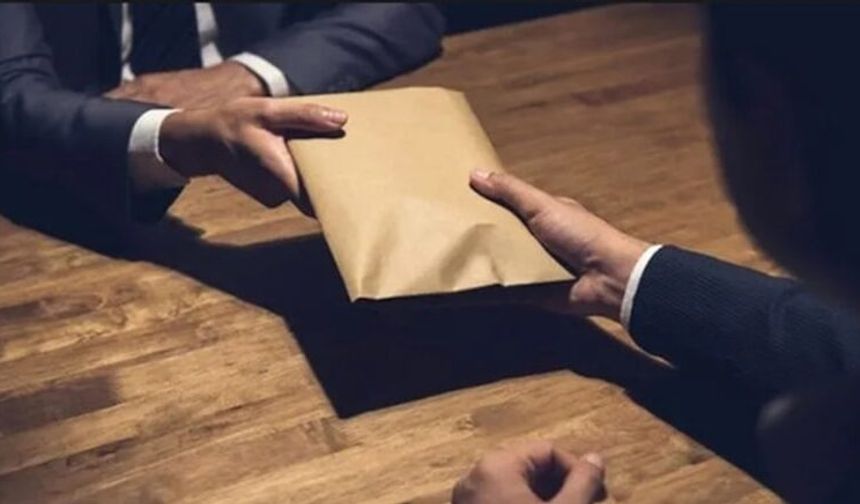 Kur’an’da Muamelat ve Rüşvetin Tehlikesi: Toplumun Ortak Malı Üzerinden İlahi Uyarı