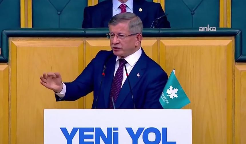 Ahmet Davutoğlu: “Gazze’ye çıplak ayakla yürümeye hazırım”