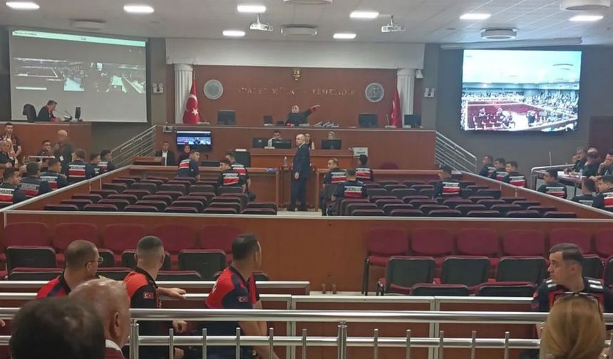 Ümit Özdağ’ın tutukluluğuna devam kararı: Başörtülü hakimin karşısında savunma verdi