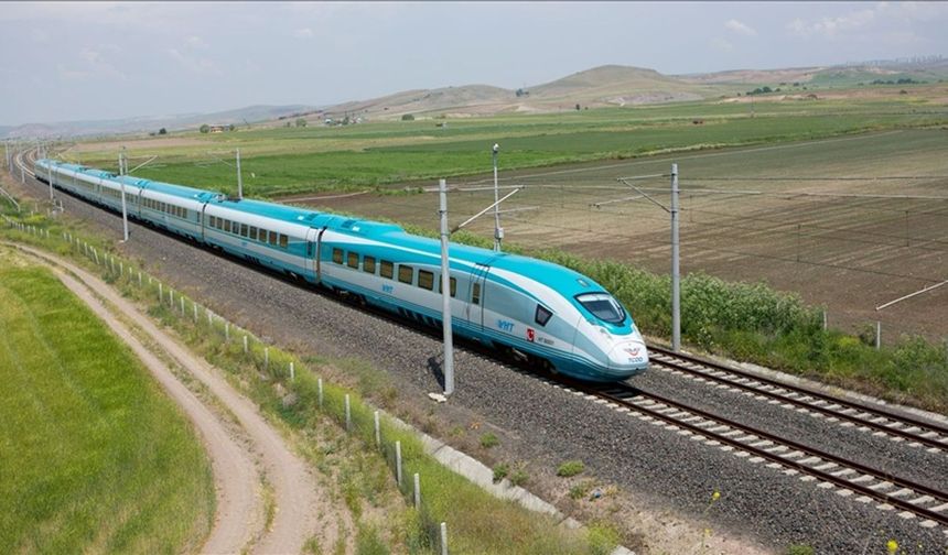 Ankara-İzmir Arası YHT ile 3,5 Saate Düşüyor