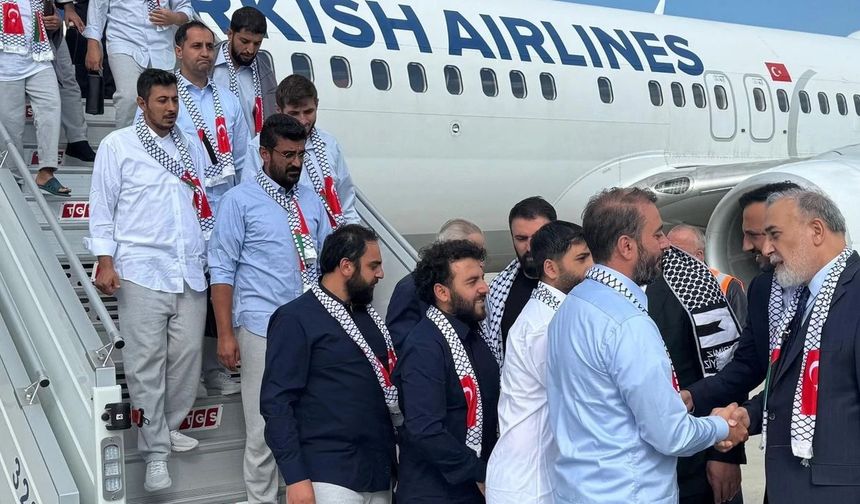 İşgalciler Tarafından Alıkonulan Aktivistler Türkiye’ye Getirildi