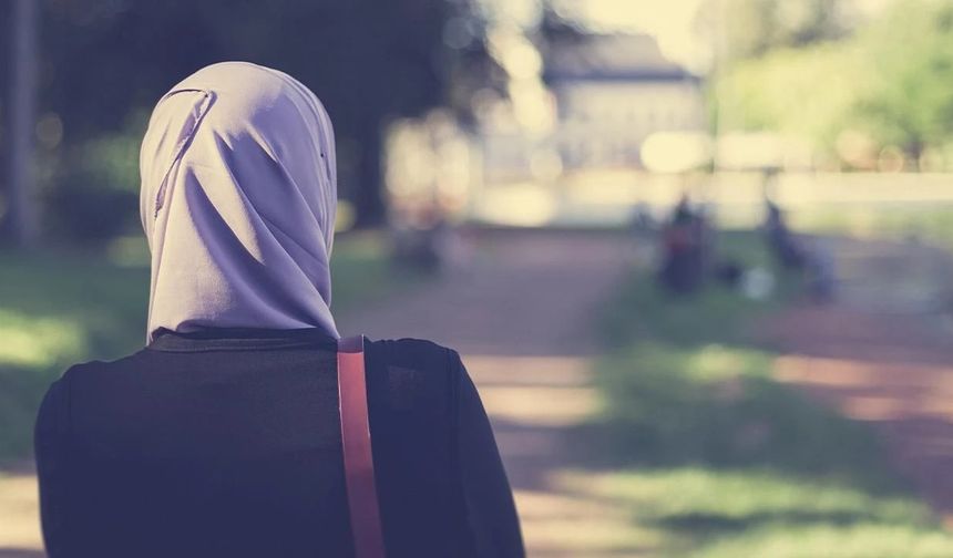 Fransa’da Müslüman Öğrencilerin Gittiği Okul Açık Kalacak