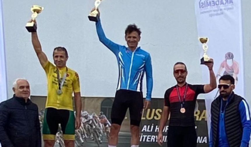 Yalova Bisiklet Yıldızları’ndan Büyük Başarı!