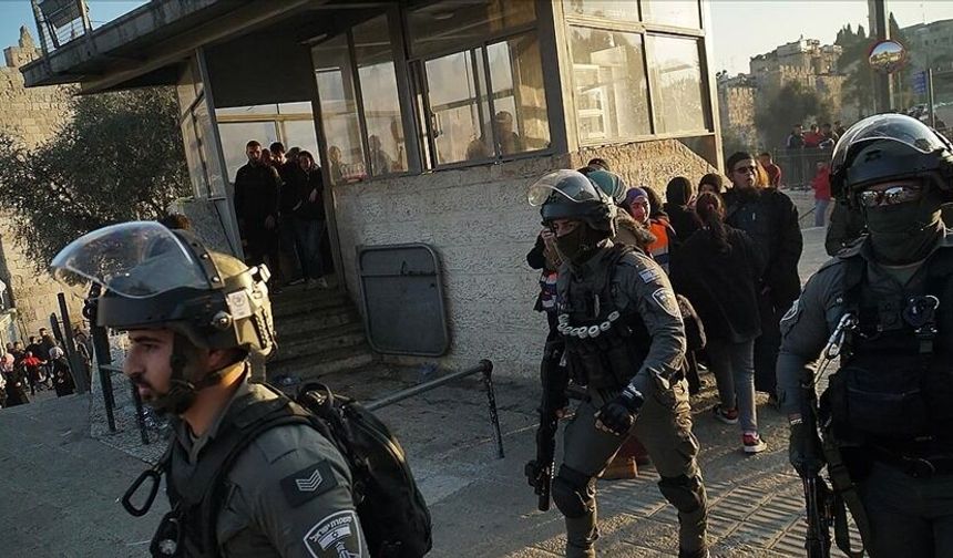 Batı Şeria ve Kudüs’te Şok Rakam: 21 Bin Filistinli Gözaltına Alındı