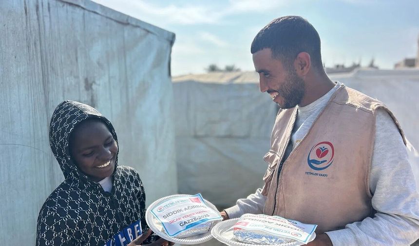Gazze’de Umut Işığı: Yetimler Vakfı Her Gün Sıcak Yemek Ulaştırıyor