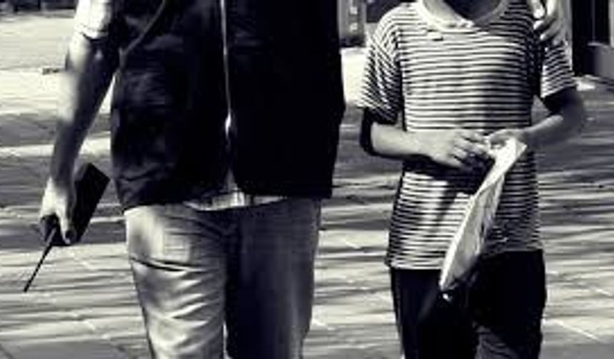 Suça Sürüklenmeden Önce Müdahale: Çocuklar İçin Erken Uyarı Modeli Masada