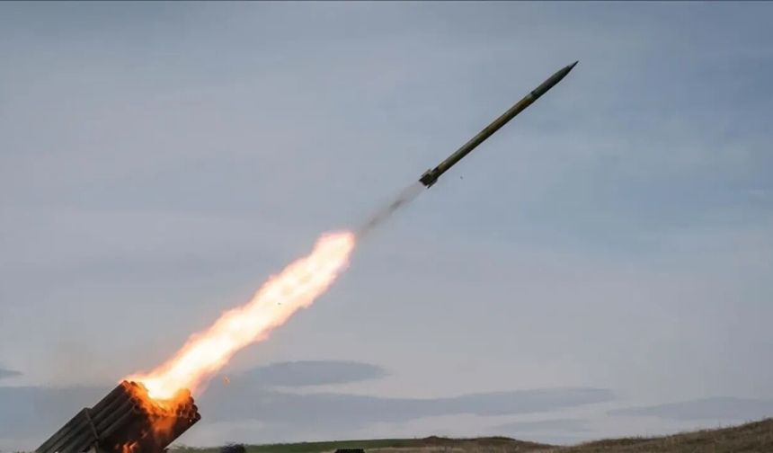 Hizbullah’tan kuzey İsrail’e yoğun füze saldırısı: 100 roket fırlatıldı