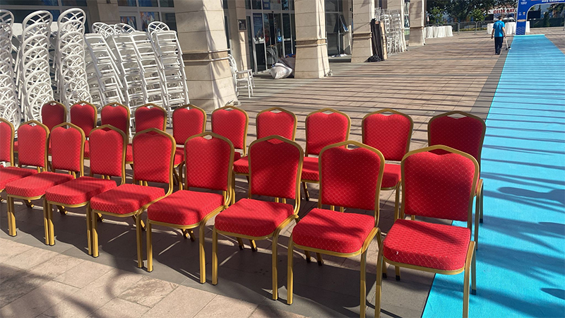 Hilton Sandalye Kiralamaistanbul2