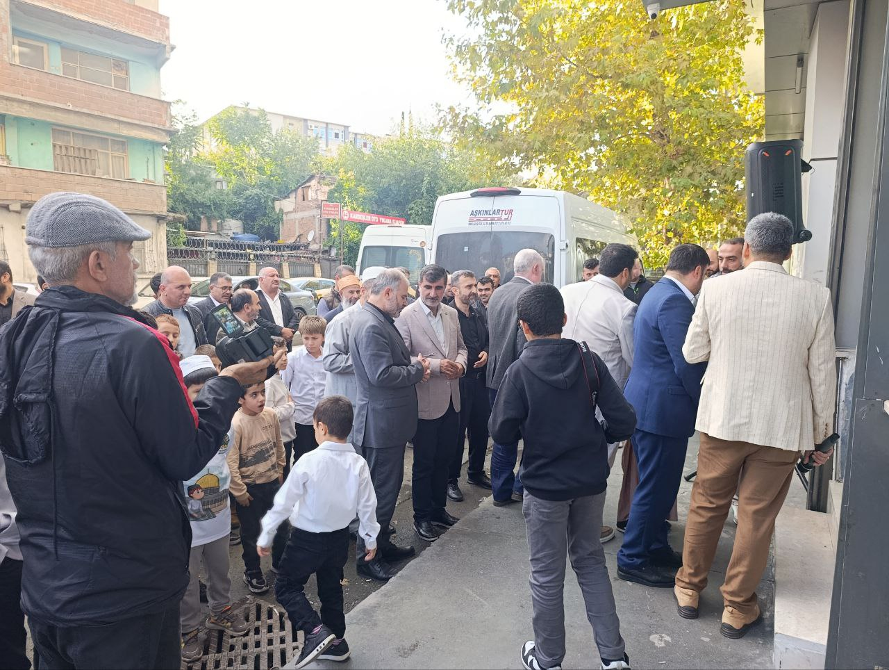 Esenler’de Modern Bir Gençlik Merkezi Peygamber Sevdalıları Esenler Temsilciliği Açıldı20