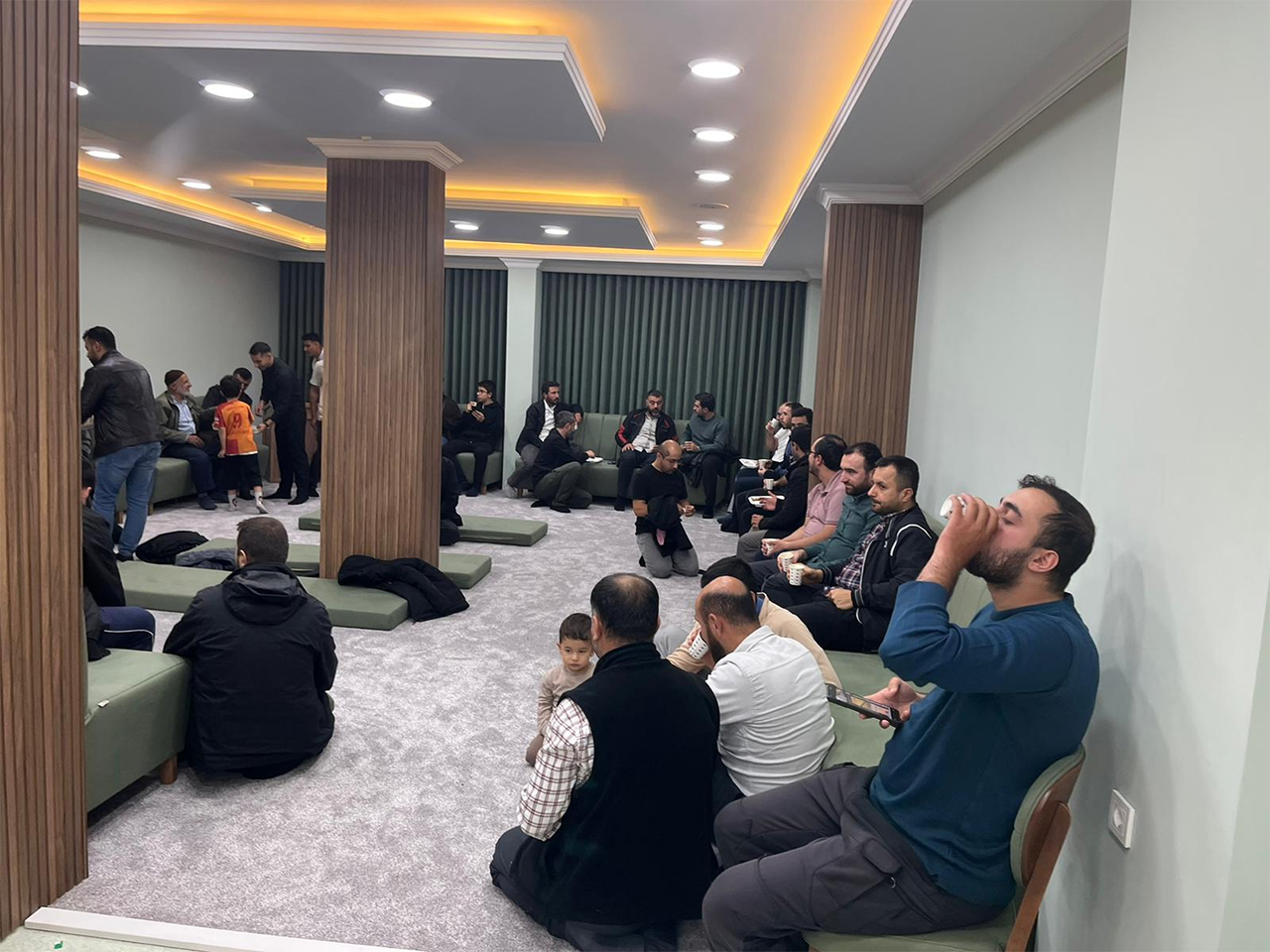 Esenler’de Modern Bir Gençlik Merkezi Peygamber Sevdalıları Esenler Temsilciliği Açıldı22