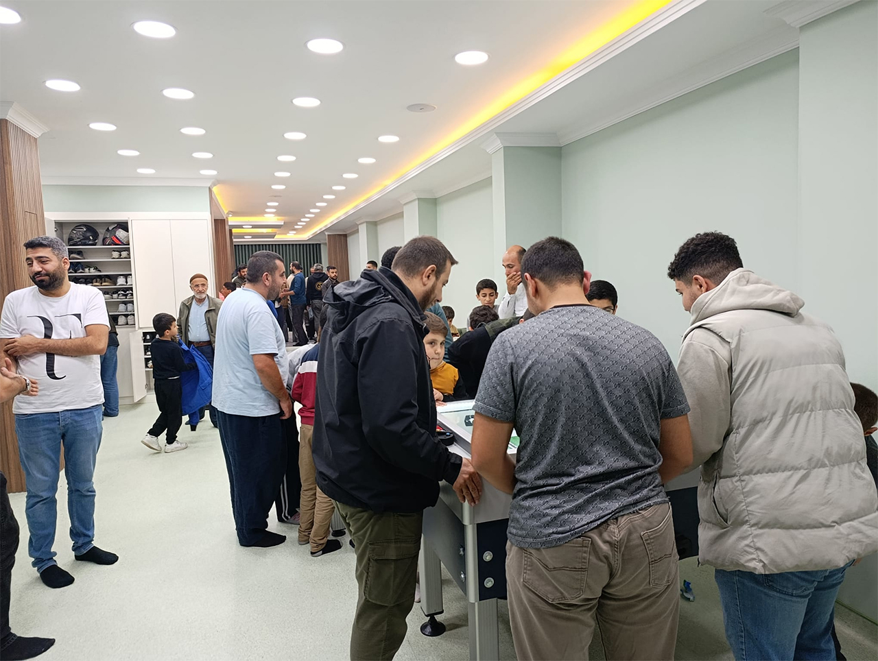 Esenler’de Modern Bir Gençlik Merkezi Peygamber Sevdalıları Esenler Temsilciliği Açıldı26