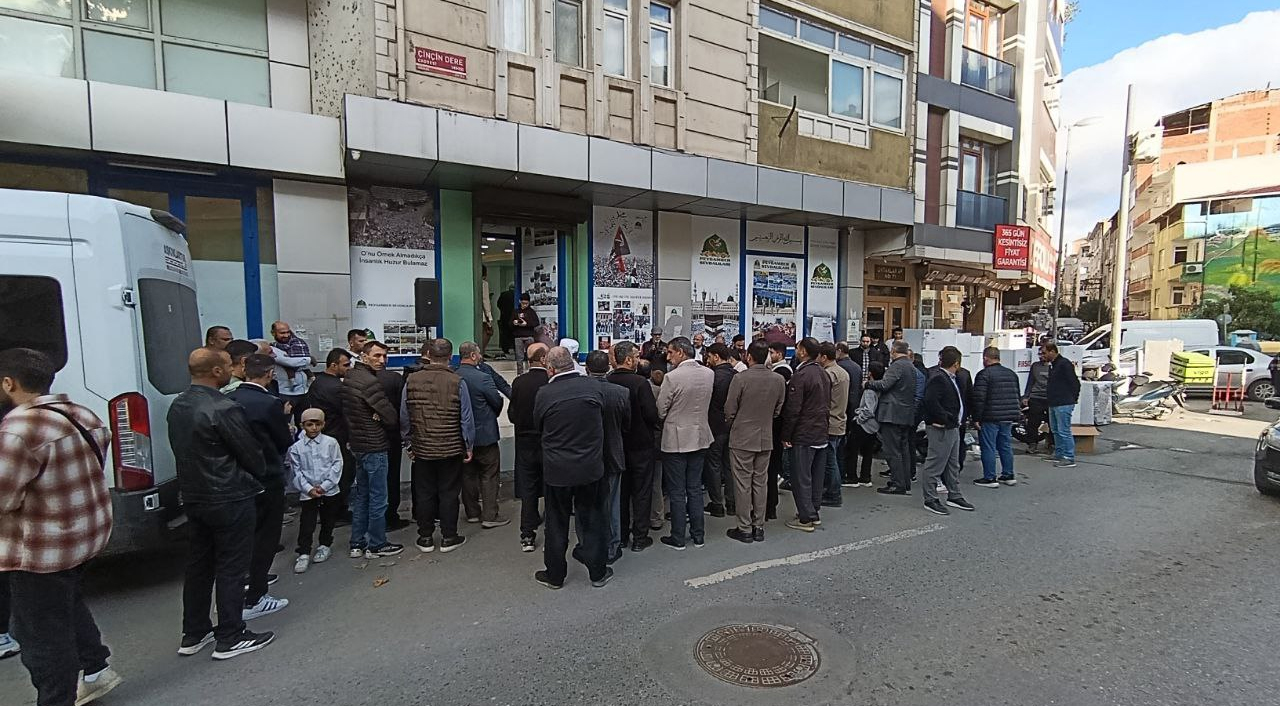 Esenler’de Modern Bir Gençlik Merkezi Peygamber Sevdalıları Esenler Temsilciliği Açıldı3